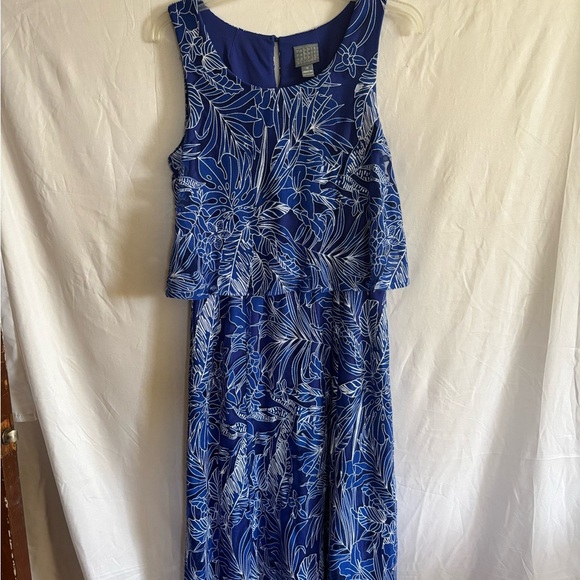 Rabbit Rabbit Designs Blue Floral Dress - Picture 4 of 9